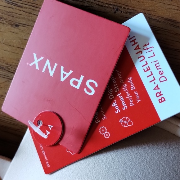 SPANX Bra-llelujah Demi Lift Bra - Picture 8 of 9